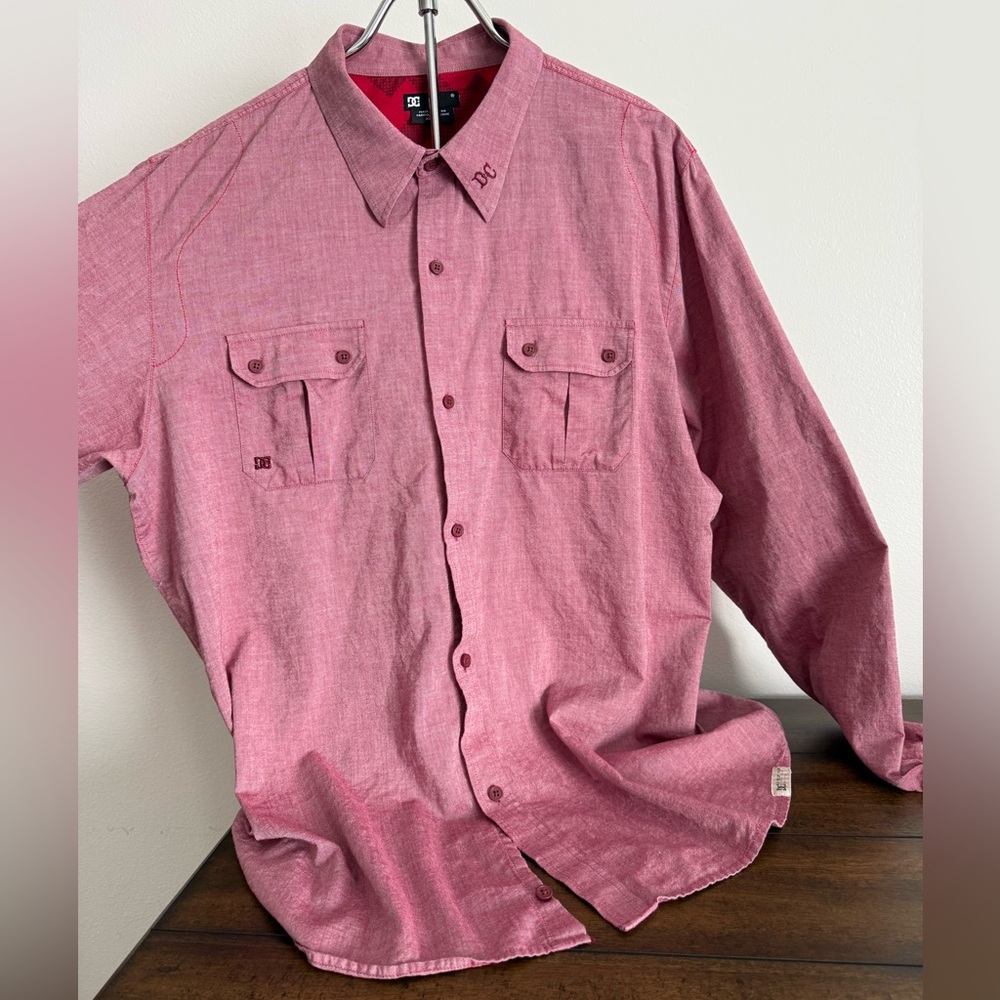 DC Shoes Mens XL Red Button Down Shirt Skate Streetwear